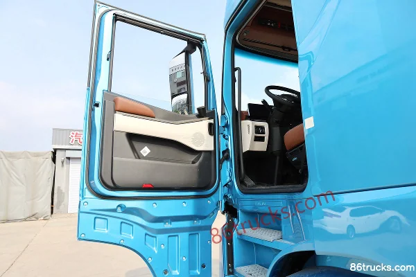 Auman Galaxy 9 14.5L Diesel 680hp 6X4(10 wheels) ZF 12-Speed AMT Automatic Tractor Truck Cab (1) | 86Trucks