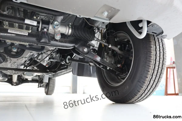 SRM Xinyuan New Haishi X30L 2025 model Wealth Edition 1.5L gasoline 110hp 6-seat central air conditioning light bus Chassis (3) | 86Trucks