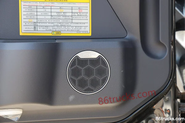Sinotruk HOWO TX7 PRO version haute efficacité 6.9L diesel 290 ch 4X2(6 roues) Sinotruk 8 vitesses camion porteur 9.6 mètres Cabine (3) | 86