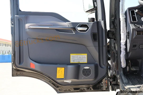 Sinotruk HOWO TX7 PRO version haute efficacité 6.9L diesel 290 ch 4X2(6 roues) Sinotruk 8 vitesses camion porteur 9.6 mètres Cabine (2) | 86