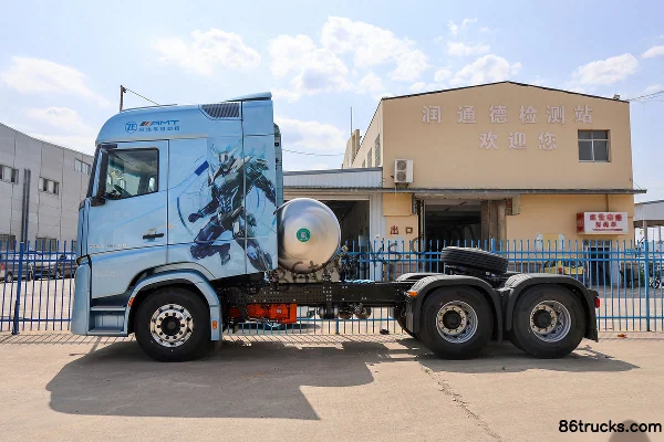 Auman Galaxy 7 14.5L LNG 630hp 6X4(10 wheels) ZF 12-speed AMT automatic tractor truck Exterior (3) | 86Trucks