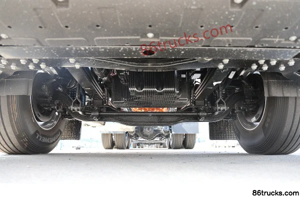 Auman Galaxy 7 14.5L LNG 630hp 6X4(10 wheels) ZF 12-speed AMT automatic tractor truck Chassis (1) | 86Trucks