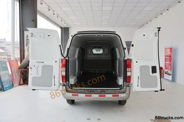 SRM Xinyuan New Haishi X30L 2025 Wealth Edition 1.6L Gasoline 123 hp 2-Seat Panel Van Cargo Box (3) | 86Trucks