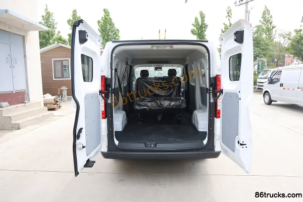 Ruichi R5 Passenger Edition 2025 Model Pioneer I 6-Seat Pure Electric Light Bus Ganfeng 41.5kWh Cargo Box (3) | 86Trucks