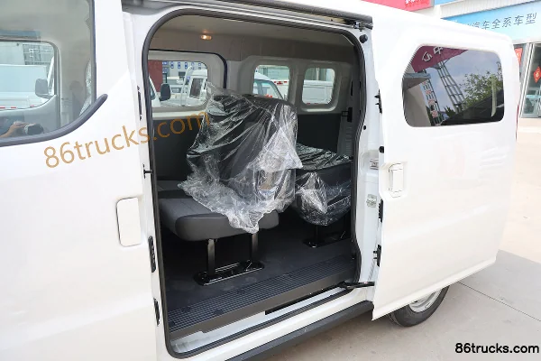 Ruichi R5 Passenger Edition 2025 Model Pioneer I 6-Seat Pure Electric Light Bus Ganfeng 41.5kWh Cargo Box (1) | 86Trucks
