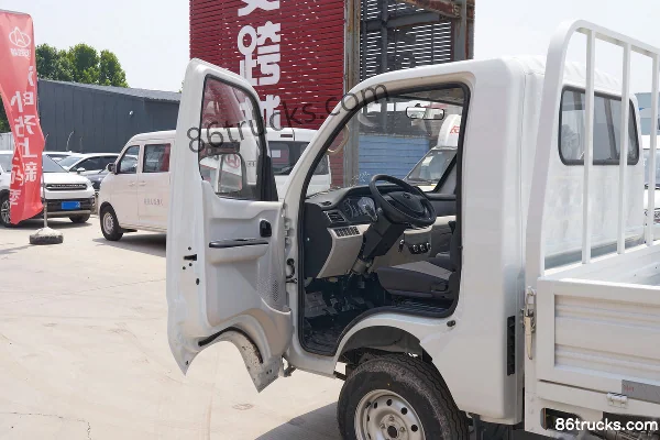 Changan Kuayue D1 luxe 1,6L CNG 105 ch 4X2(6 roues) Landai 5 vitesses 2,8 m camion plateau double cabine (1) | 86Trucks