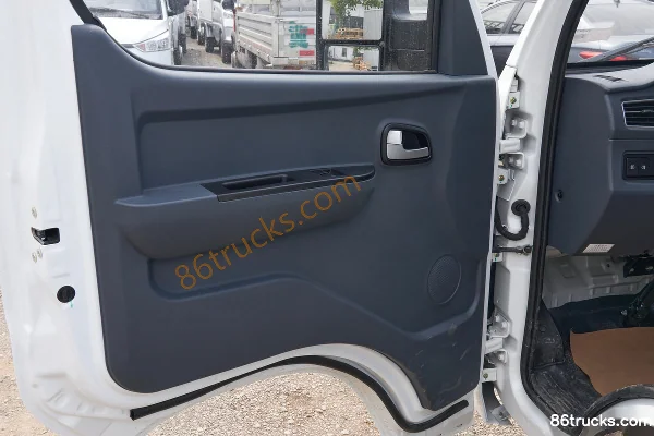 Lanqing X1 4.05m Single-Row Electric Flatbed Mini Truck Weichai 56.09kWh 4X2(6 wheels) Cab (3) | 86Trucks