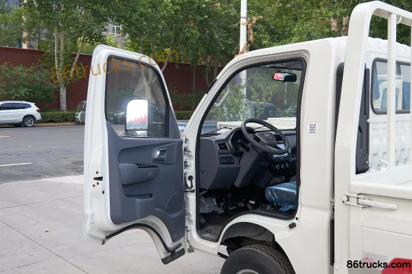 Foton Xiangling M2 Pro 2,0 L 122 ch 4X2(6 roues) CNG 4 m cabine simple plateau micro camion (1) | 86Trucks