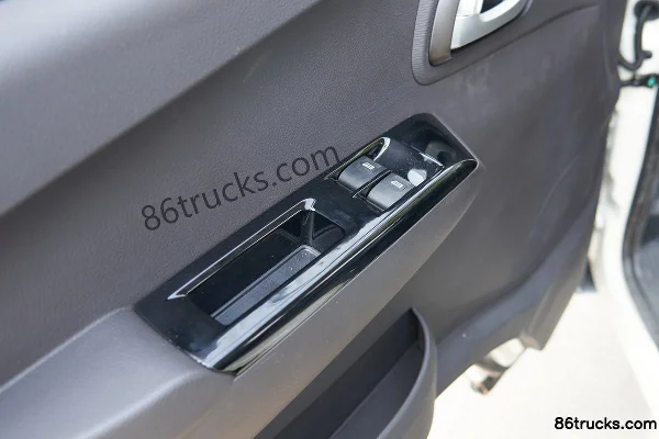 Foton Xiangling M2 Comfort 1.5L 143hp 4X2(6 wheels) CNG 3.3m Single Row Van Mini Truck (China VI) Cab (3) | 86Trucks