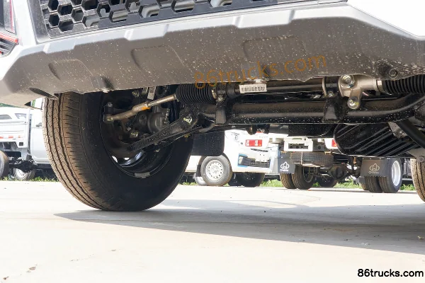 Changan Kuayue Xinbao T3 PLUS 1.6L Gasoline 122 hp 4X2(6 wheels) 5-Speed 3.1m Single Row Flatbed Micro Truck Chassis (2) | 86Trucks