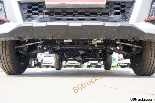 Changan Kuayue Xinbao T3 PLUS 1.6L Gasoline 122 hp 4X2(6 wheels) 5-Speed 3.1m Single Row Flatbed Micro Truck Chassis (1) | 86Trucks