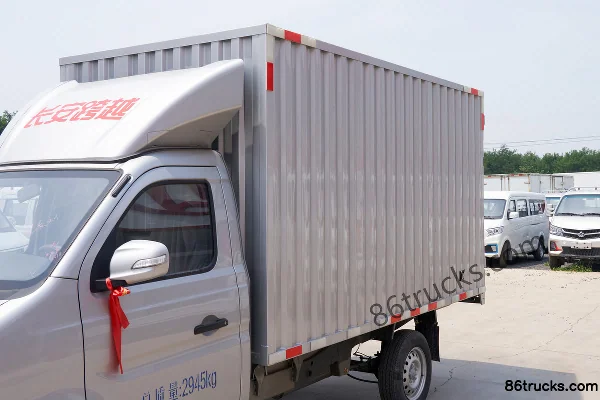 Changan Kuayue Xinbao T3 PLUS 1.6L Gasoline 122 hp 4X2(6 wheels) Dongan 5-Speed 3.09m Single Row Van Micro Truck Body (2) | 86Trucks