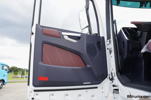 SANY Truck Jiangshan SE Standard Load 4X2(6 wheels) Electric Tractor Truck Eve 636kWh Cab (2) | 86Trucks