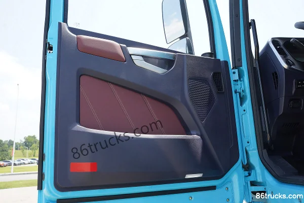 SANY Truck Jiangshan SE Standard Load Edition 6X4(10 wheels) Battery Swap Electric Tractor Truck Mota 588kWh Cab (2) | 86Trucks