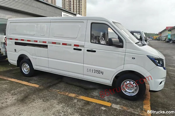 Dongfeng Dongfeng Yufeng EM27 Refrigerated Van