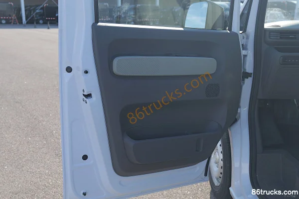 FARIZON Nouveau Xingxiang V7E 2025 Édition Zhifu 2 places fourgon électrique fermé CATL 50,2 kWh Cabine (3) | 86Trucks