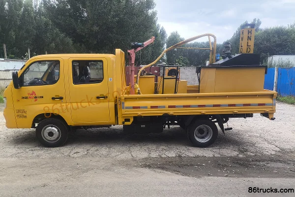 FotonM2 144 hp 4X2(6 wheels) Double-row Road Maintenance Truck (Dewo Heavy Industry) Exterior (3) | 86Trucks