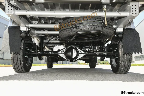 Jinbei T3 2025 Classic 1.5L Gasoline 102hp 4X2(6 wheels) Single Rear Wheel 3.1m Single Row Flatbed Mini Truck Chassis (3) | 86Trucks