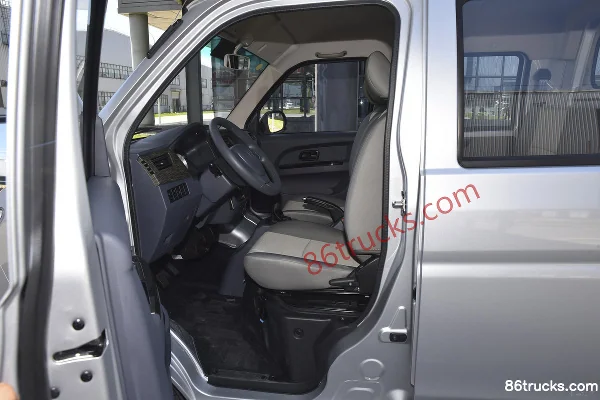 Jinbei T3 modèle 2023 classique 1,5 L 102 ch 4X2(6 roues) essence camion plateau à ridelles double cabine 2,51 m micro camion (China VI) (1)