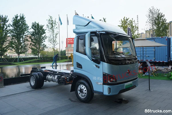 Yutong T6 Air Brake 4.2m Single Row Pure Electric Flatbed Light Truck Shenlan 155.332kWh 4X2(6 wheels) Exterior