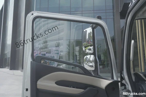 Yutong T6, frein pneumatique, camion léger fourgon 4,2 m, monoplace, 100 % électrique, Shenlan 155,332 kWh, 4X2(6 roues) Cabine (2) | 86Truc