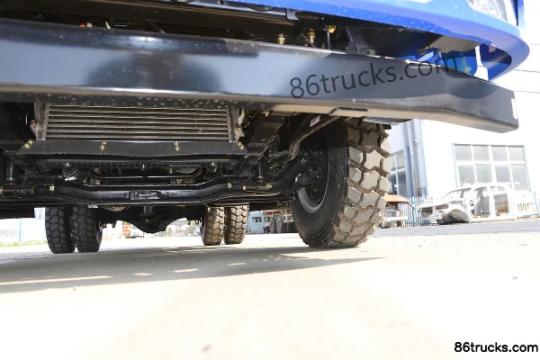 Dongfeng R5 2.4L Diesel 155 hp 4X2(6 wheels) Fast Gear 8-speed 3.1m Single Row Dump Truck Chassis (3) | 86Trucks