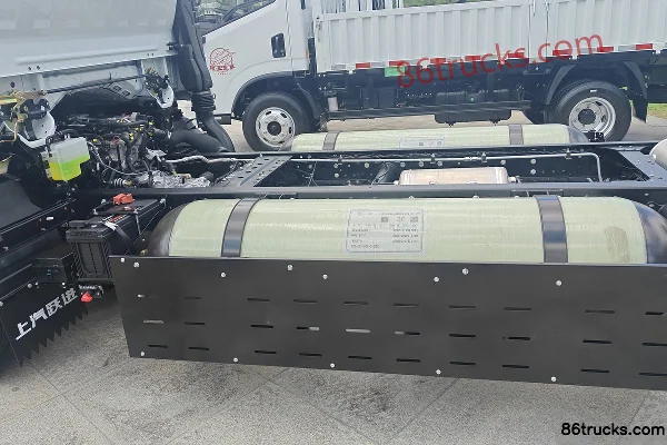 Yuejin Chaoyue H500 2.7L CNG 190hp 4X2(6 wheels) WLY 6-Speed Single Row Chassis Light Truck (2) | 86Trucks