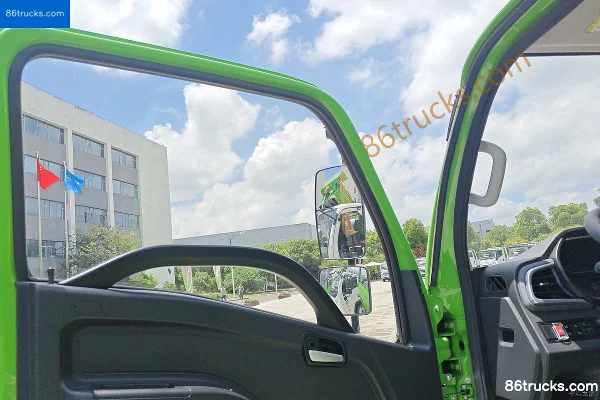 Yuejin Xiao Qilin ES2 4X2(6 roues) 3,2 m camion benne électrique pur CATL 89,12 kWh Cabine (2) | 86Trucks