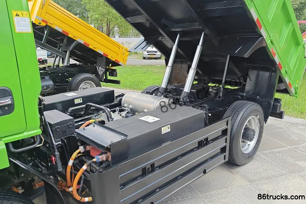 Yuejin Xiao Qilin ES2 4X2(6 roues) 3,2 m camion benne électrique pur CATL 89,12 kWh Châssis (1) | 86Trucks