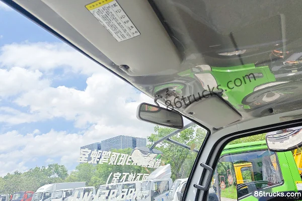Yuejin Qilin EX3 4X2(6 wheels) Pure Electric Interchangeable Container Garbage Truck 106.95kWh Cab (3) | 86Trucks