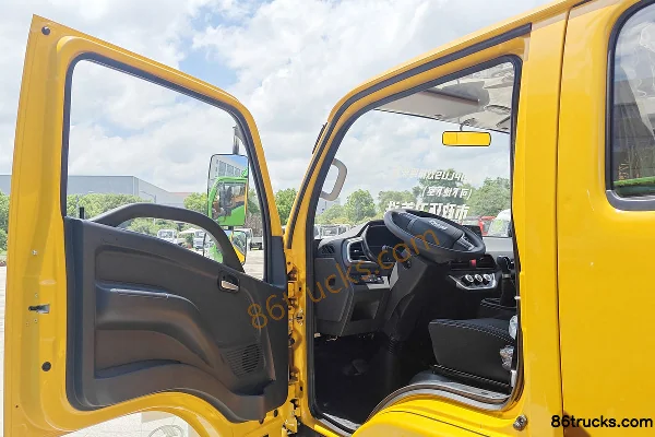 Yuejin Xiao Qilin 115hp 4X2(6 wheels) 2.2m Double Row Dump Truck Cab (1) | 86Trucks