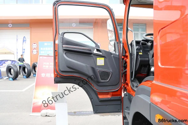 FAW Jiefang Qingdao JK6 4X2(6 wheels) 7.75m Electric Wing Opening Van Cargo Truck CATL 246.68kWh Cab (1) | 86Trucks