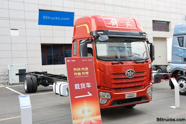 FAW Jiefang JK6 5.2L Diesel 260hp 4X2(6 wheels) Fast Gear 8-Speed 9.78m Van Cargo Truck Exterior