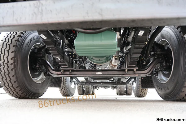 FAW Jiefang Yingchi 7.8L Diesel 350hp 8X4(12 wheels) FAW Jiefang 10-speed 5.8m Dump Truck Chassis (1) | 86Trucks