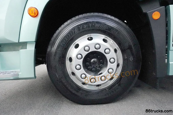FAW Jiefang Yingtu Business Cabin 15.6L LNG 660hp 6X4(10 wheels) FAW Jiefang 12-Speed AMT Automatic Tractor Truck Chassis (1) | 86Trucks
