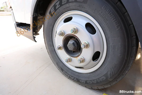 Sinotruk HOWO Hanjiang M 140 ch 4X2(6 roues) camion benne à ordures (marque Tianxiang) Châssis (1) | 86Trucks