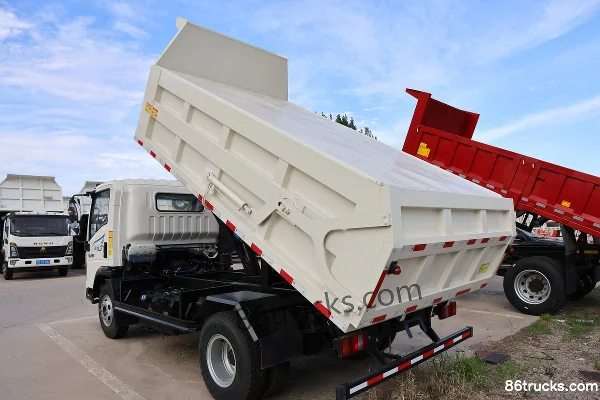 Sinotruk HOWO Hanjiang 160 ch 4X2(6 roues) camion benne à ordures (marque Tianxiang) Carrosserie (1) | 86Trucks