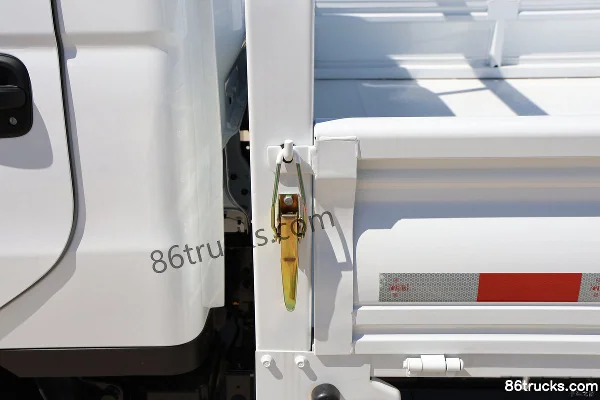FARIZON Xingzhi F5E 4.02m Single-row Pure Electric Flatbed Mini Truck Zhixin 62kWh 4X2(6 wheels) Body (2) | 86Trucks