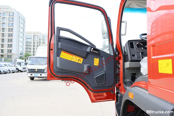 Sinotruk HOWO Hanjiang 200 hp 4X2(6 wheels) 5.2m Dump Truck Cab (1) | 86Trucks
