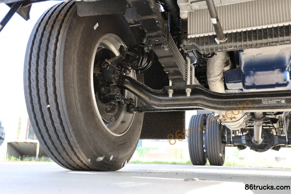 Sinotruk HOWO Hanjiang 200 hp 4X2(6 wheels) 5.2m Dump Truck Chassis (2) | 86Trucks
