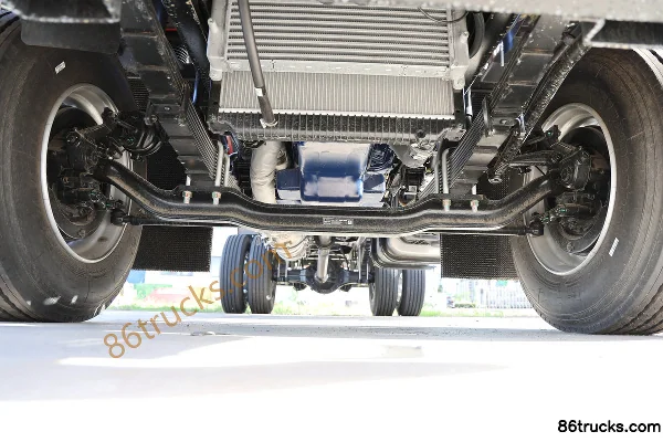 Sinotruk HOWO Hanjiang 200 hp 4X2(6 wheels) 5.2m Dump Truck Chassis (1) | 86Trucks