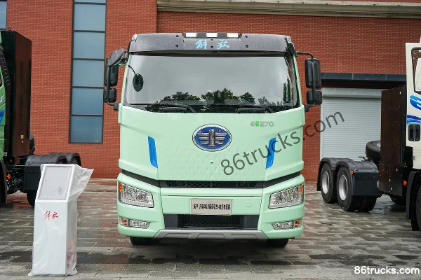 FAW Jiefang J6P 6X4(10 wheels) Electric Tractor Truck CATL 400kWh Exterior (2) | 86Trucks