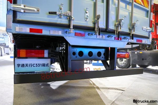 Yutong C331 4X2(6 wheels) 9.8m Pure Electric Cargo Van Shenlan 331kWh Body (3) | 86Trucks