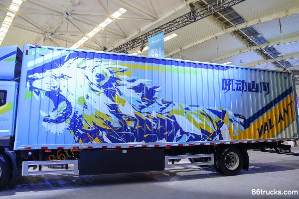 Yutong C331 4X2(6 wheels) 9.8m Pure Electric Cargo Van Shenlan 331kWh Body (1) | 86Trucks