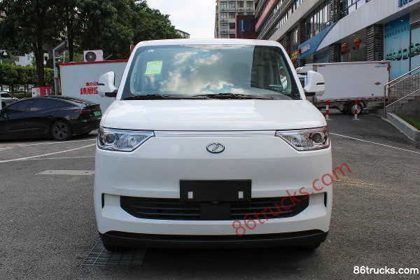 Ruichi EC75 Electric Refrigerated Truck (Zhongyidi Brand) 52.16kWh 4X2(6 wheels) Exterior (2) | 86Trucks