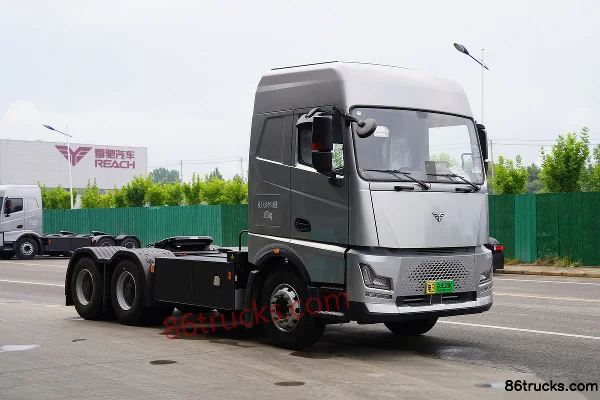 DeepWay Xingtu Standard Load Version 6X4(10 wheels) Electric Tractor Truck EVE 404kWh Exterior