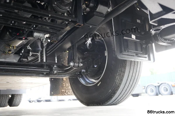 DeepWay Xingtu version composite 6X4(10 roues) tracteur routier 100% électrique à échange de batterie CATL 513 kWh Châssis (3) | 86Trucks