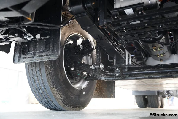 DeepWay Xingtu version composite 6X4(10 roues) tracteur routier 100% électrique à échange de batterie CATL 513 kWh Châssis (2) | 86Trucks