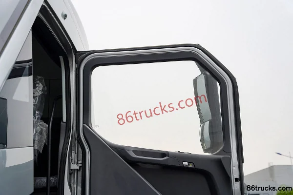 DeepWay Deepway Star 6X4(10 wheels) Electric Tractor Truck CATL 513kWh Cab (3) | 86Trucks