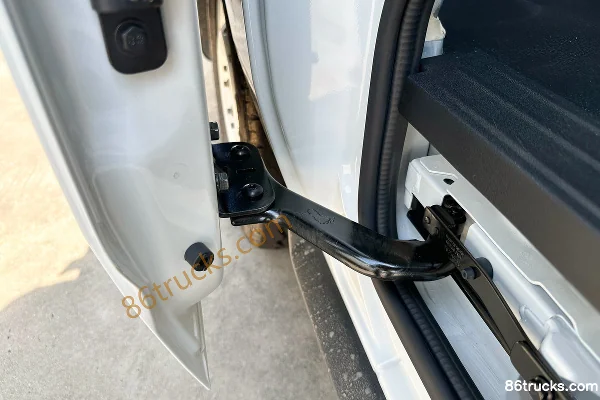 Ankai V919 2025 Glory Elite 2/3-Seat Short Wheelbase Low Roof Electric Panel Van Hefei Guoxuan 41.93kWh Cargo Box (3) | 86Trucks